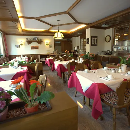 Airport Walldorf 4*