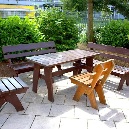 Airport Walldorf 酒店