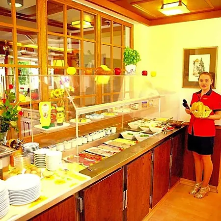 Hotel Airport Walldorf 4*