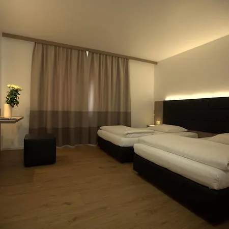 Airport Walldorf Hotel 4*