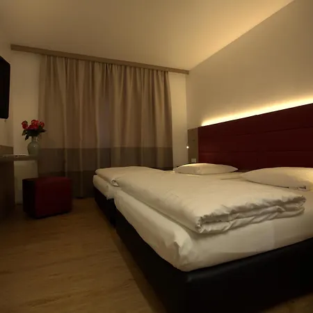 Airport Walldorf Hotel 4*