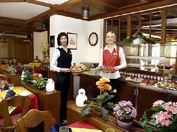 Airport Walldorf Hotel